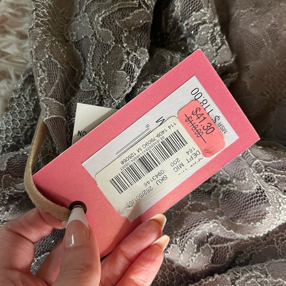 Chelsea and Violet sparkly long sleeve dress size medium NWT - Picture 4 of 7